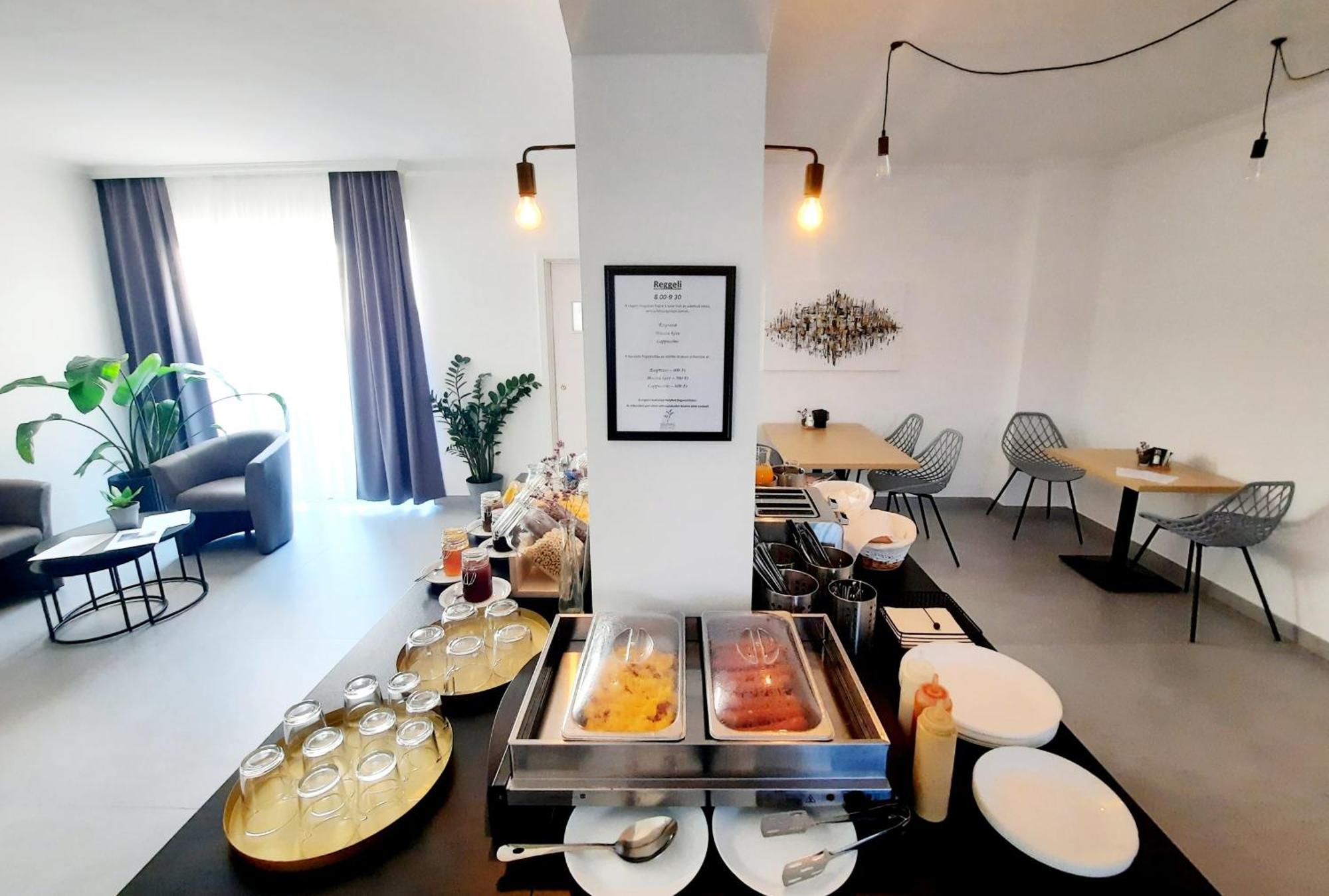 Sovirag Termal Panzio Hotel ฮอยดูนานาช ภายนอก รูปภาพ